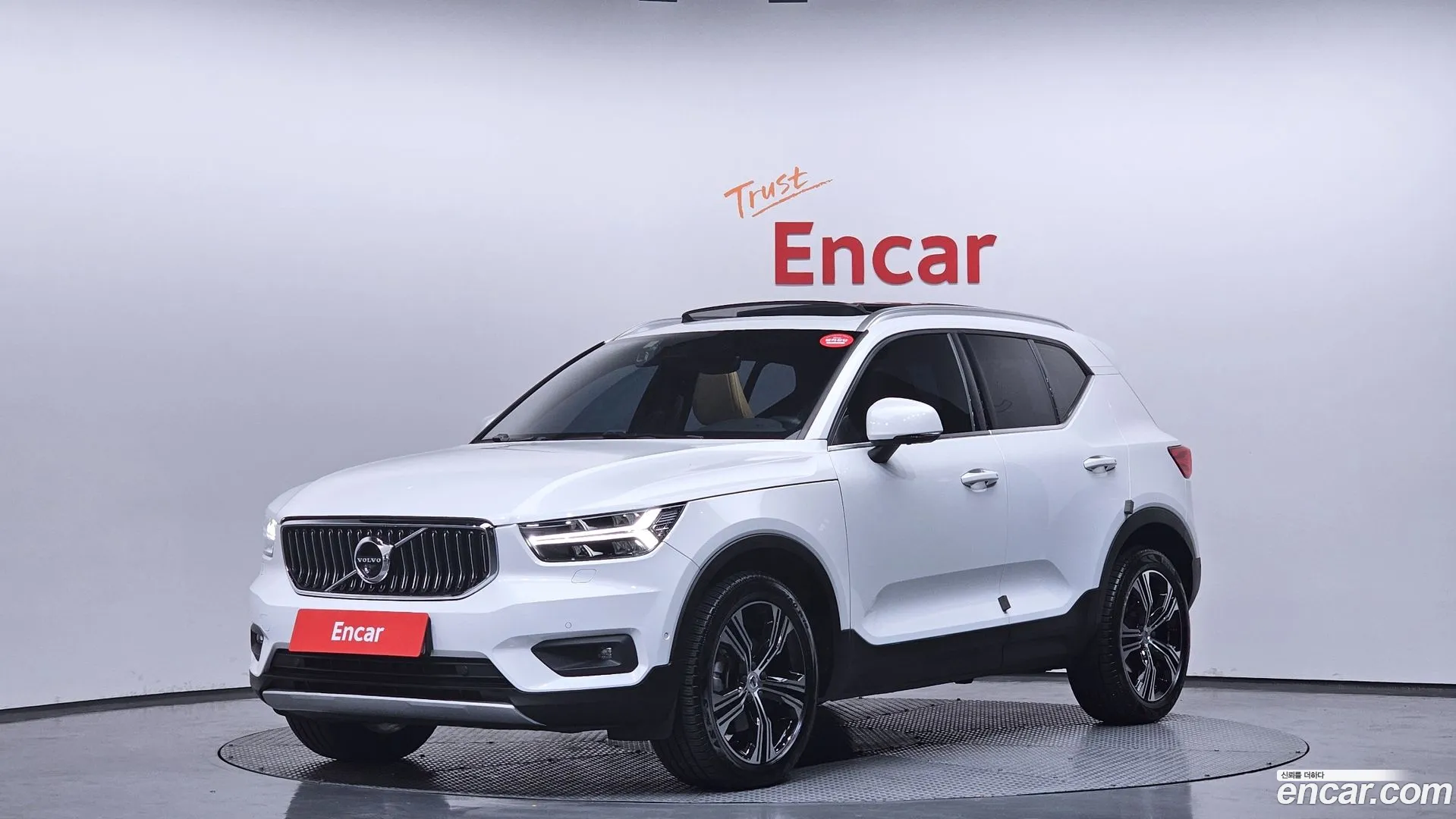Volvo XC40 2020 — фото 3