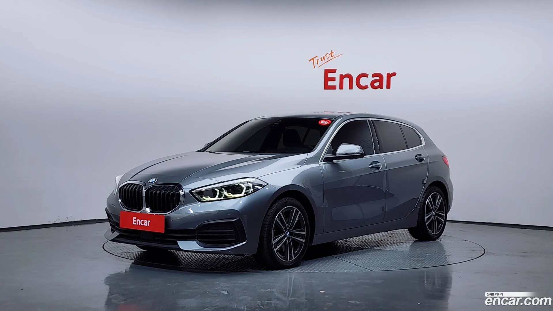 BMW 120i 2022 — фото 4