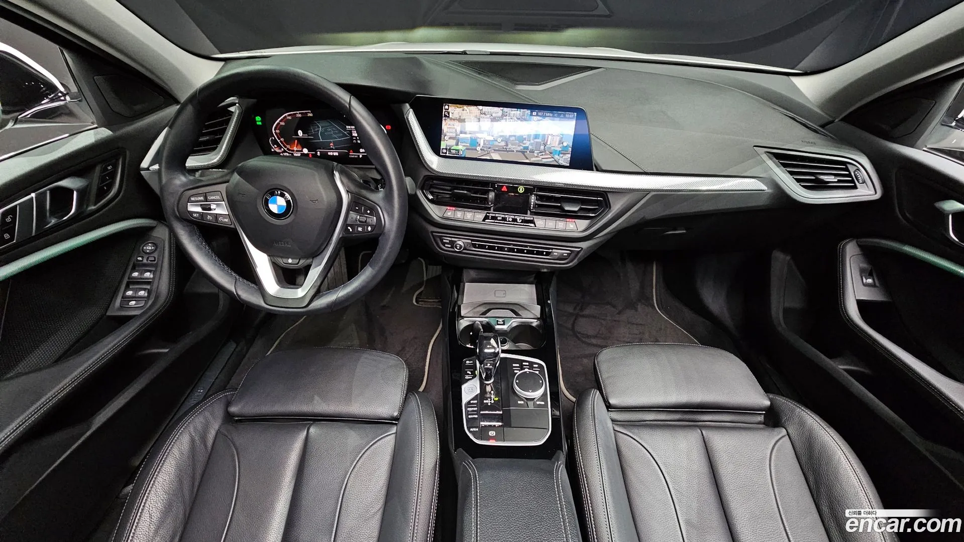 BMW 120i 2021 — фото 3