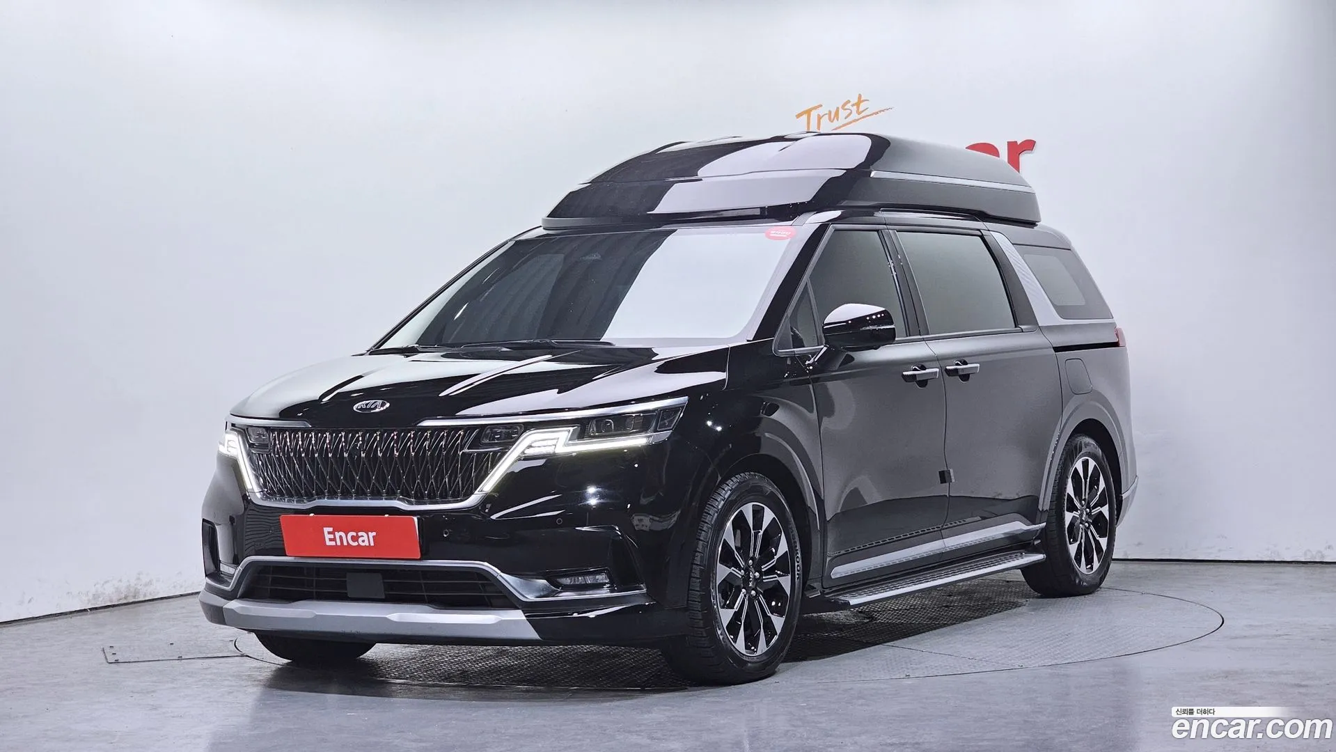 Kia Carnival 2021 — фото 3