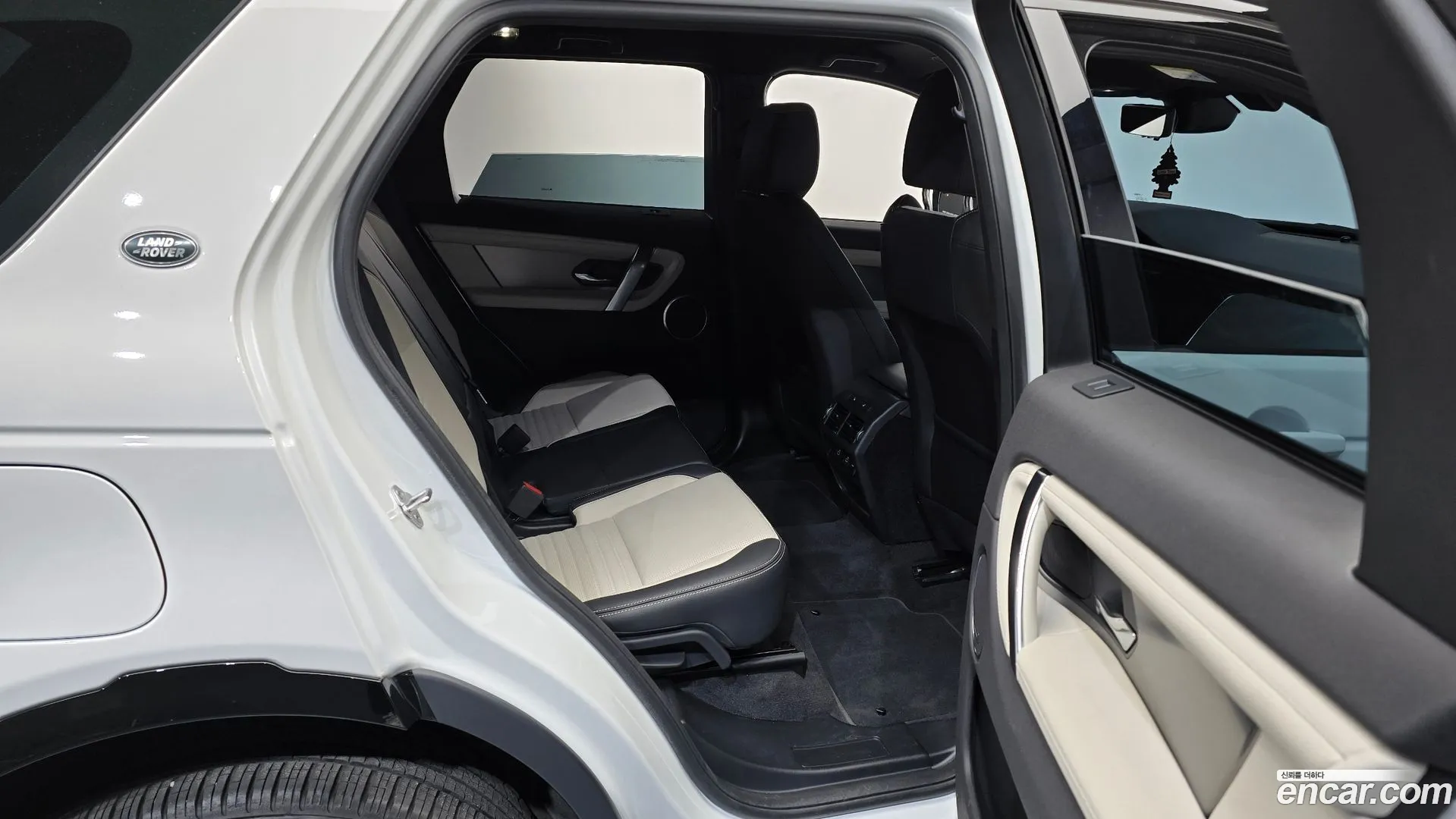 Land Rover Discovery Sport 2024 — фото 2