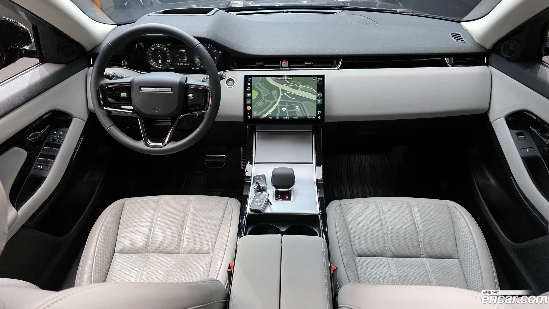Land Rover Range Rover Evoque 2025 — фото 4