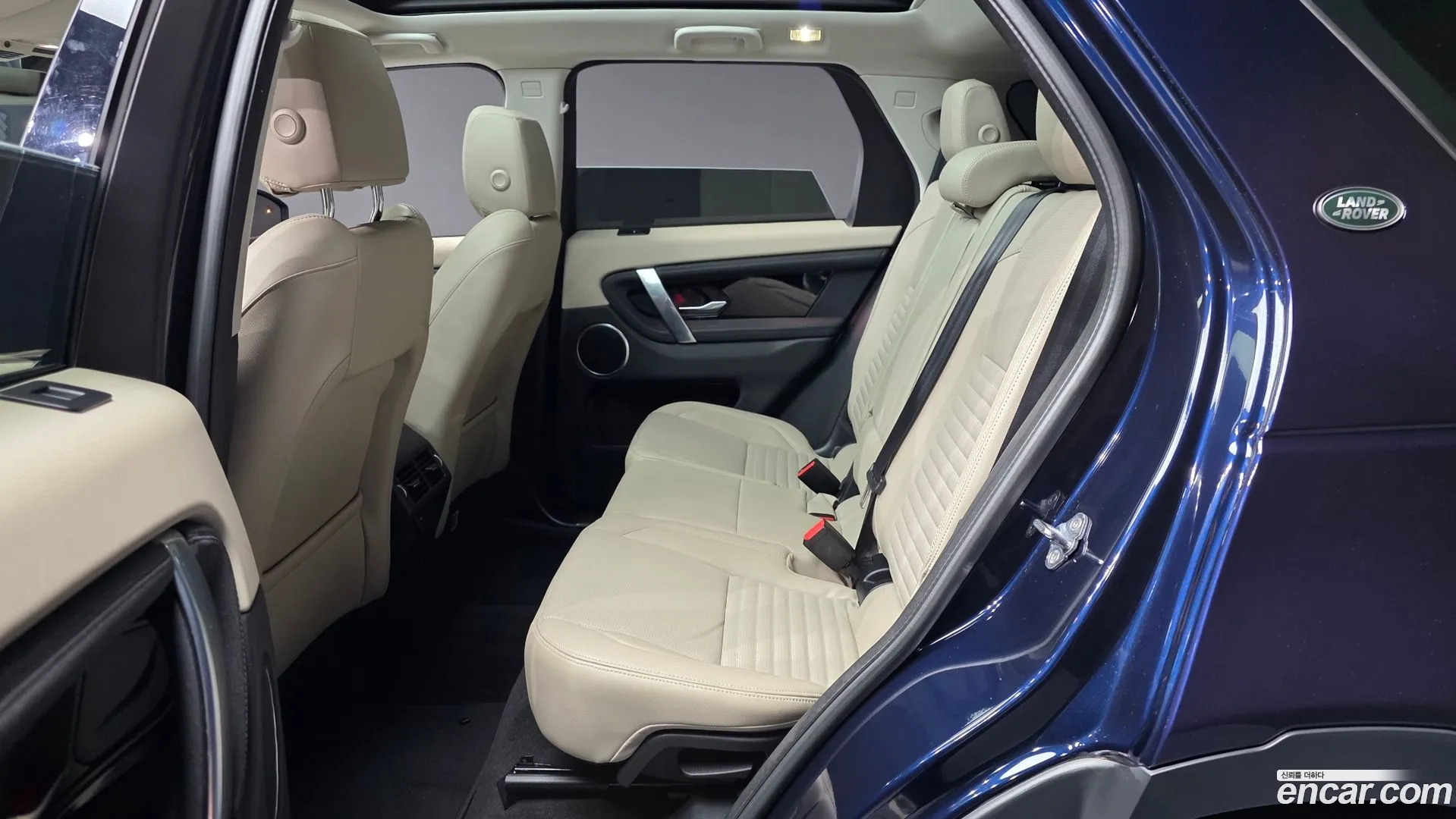 Land Rover Discovery Sport 2022 — фото 2