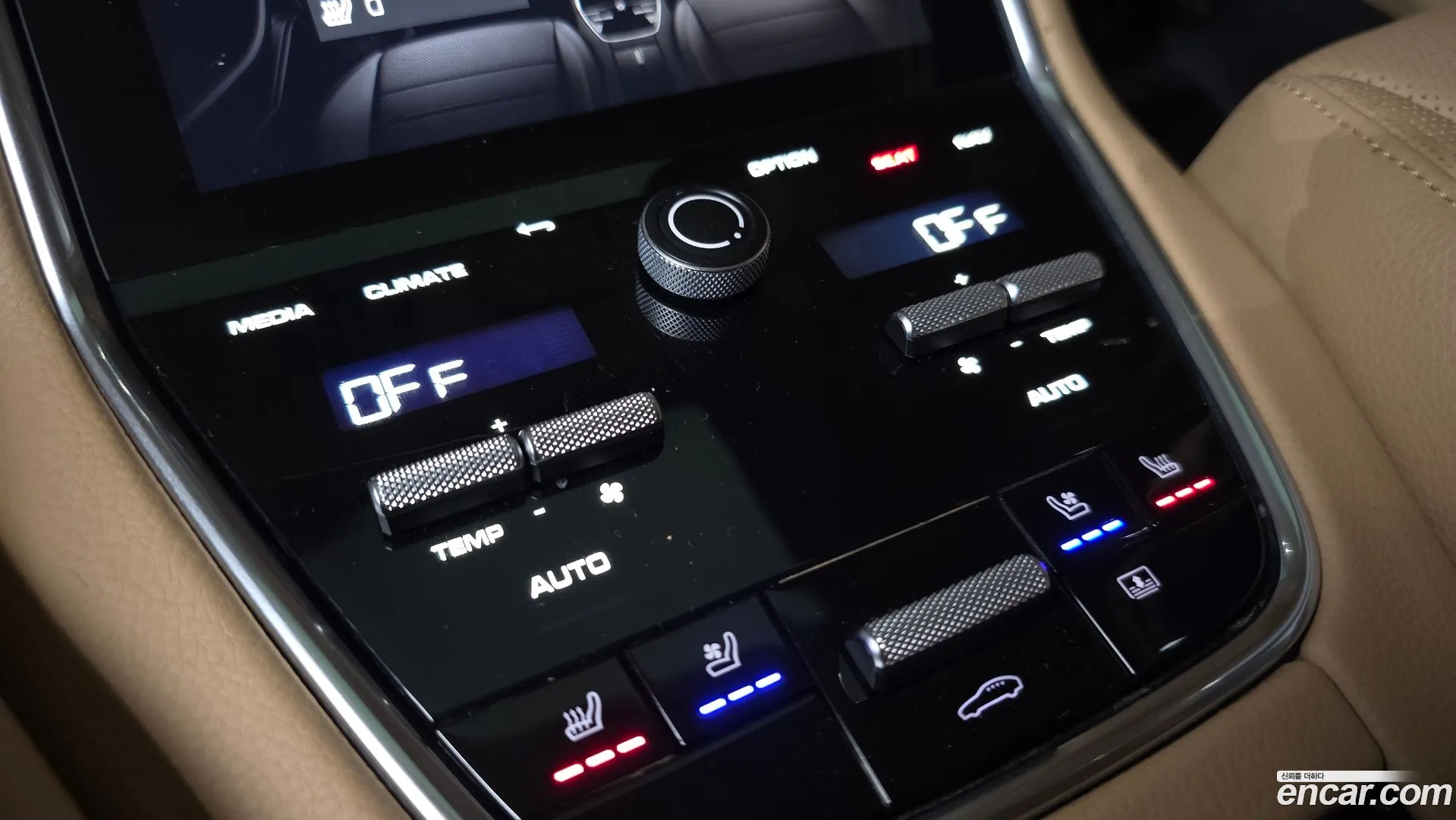Porsche Panamera 2021 — фото 1