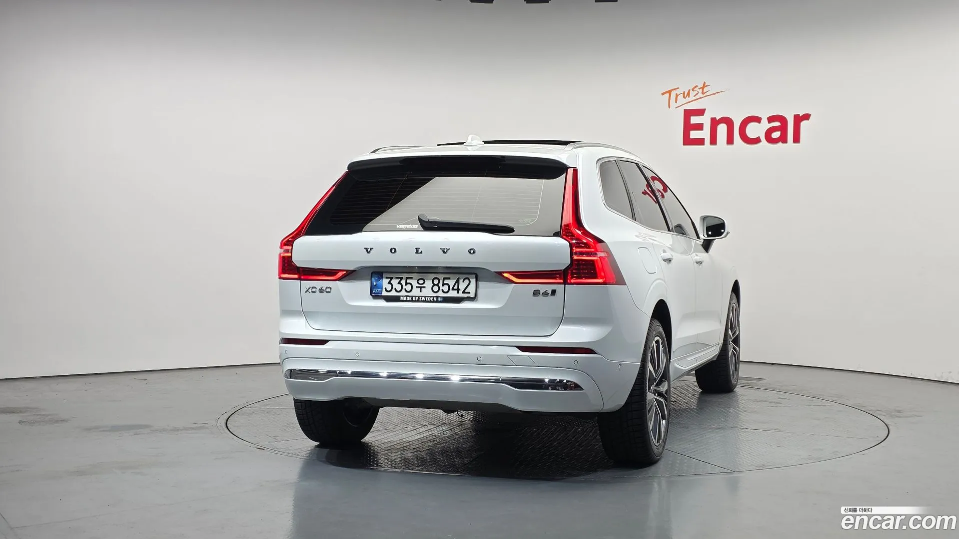 Volvo XC60 2021 — фото 5