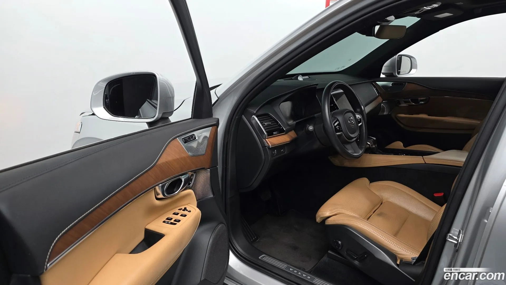 Volvo XC90 2020 — фото 2