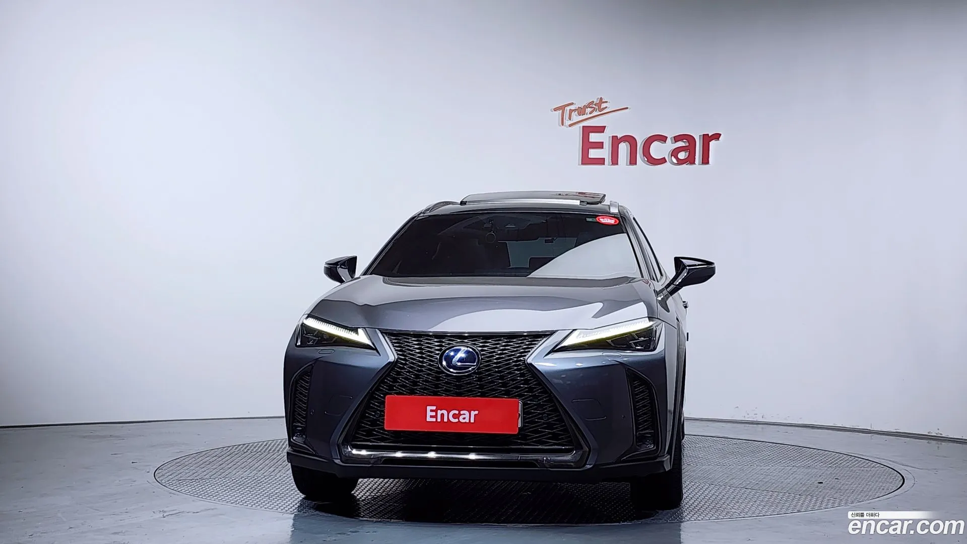 Lexus UX 250h 2020 — фото 3
