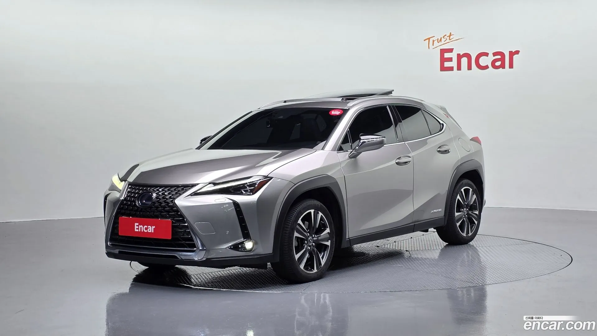 Lexus UX 250h 2021 — фото 2