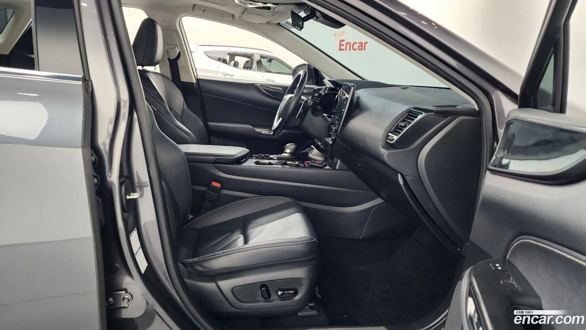 Lexus NX 350h 2023 — фото 1