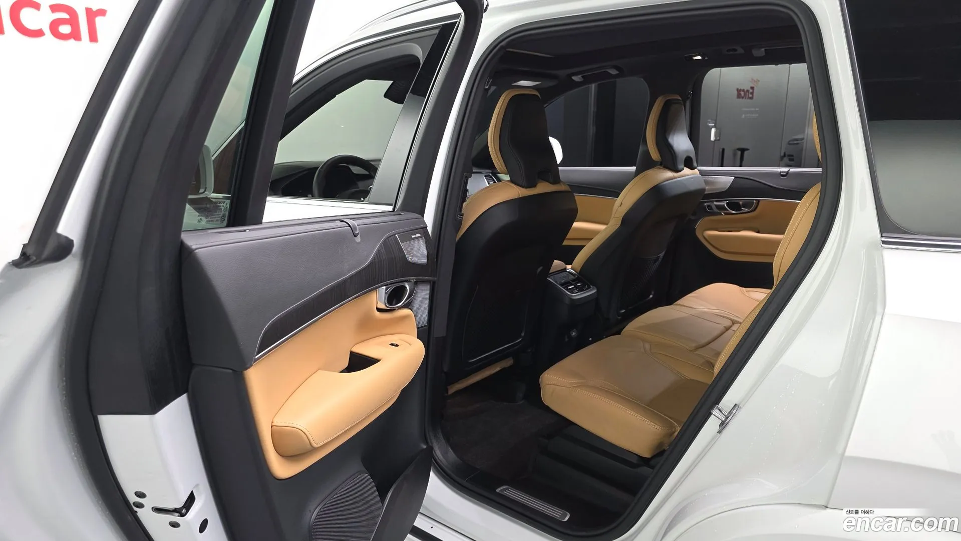 Volvo XC90 2025 — фото 2