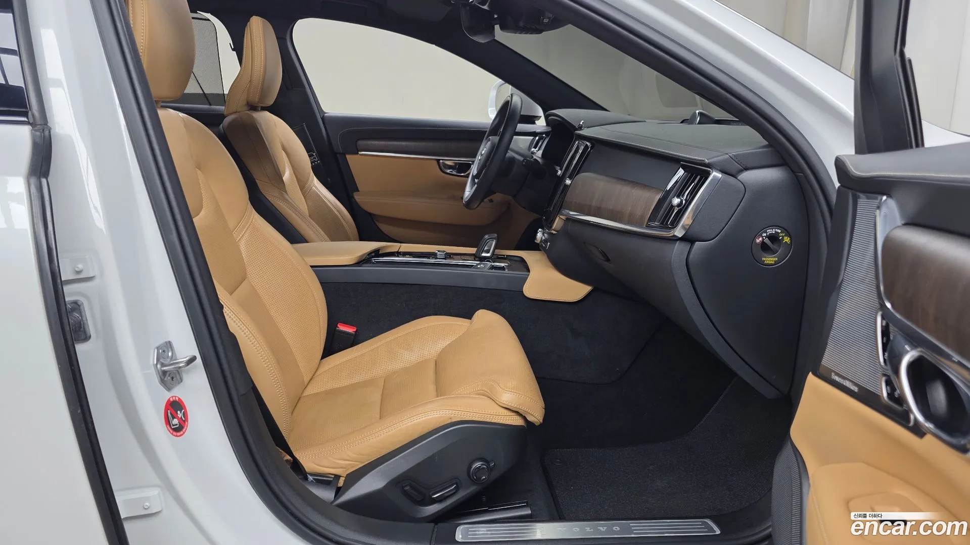 Volvo V90 Cross Country 2021 — фото 4