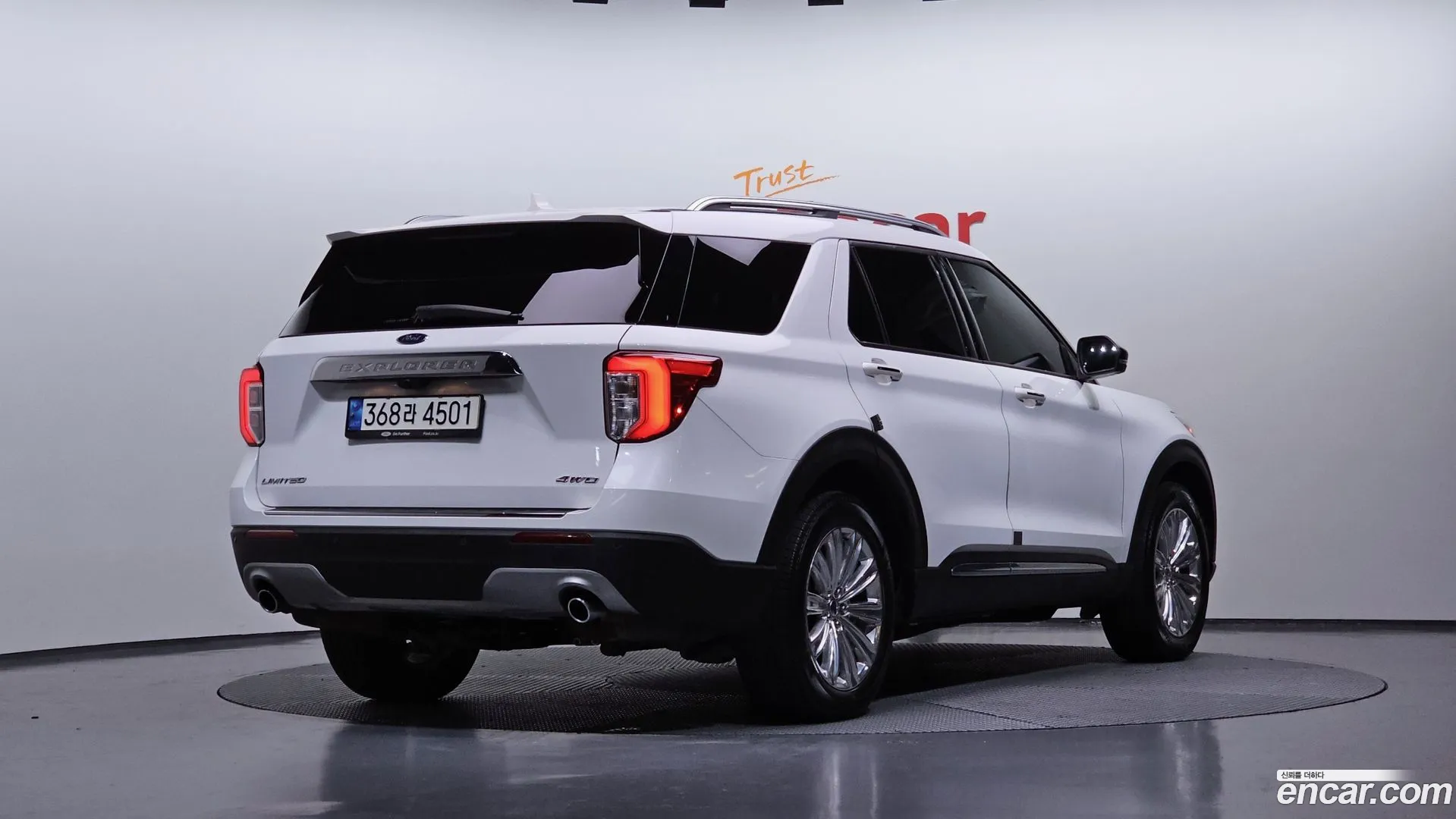 Ford Explorer 2021 — фото 4