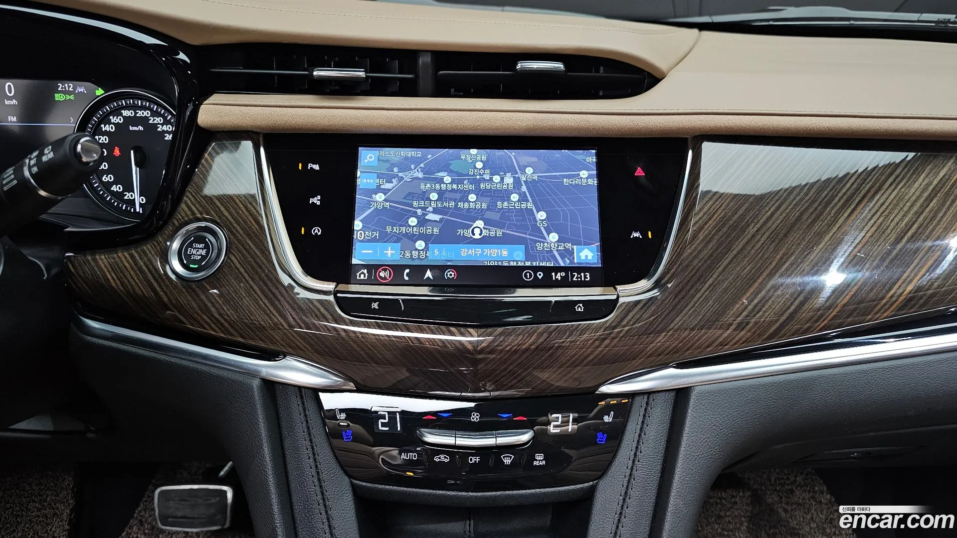 Cadillac XT6 2023 — фото 1
