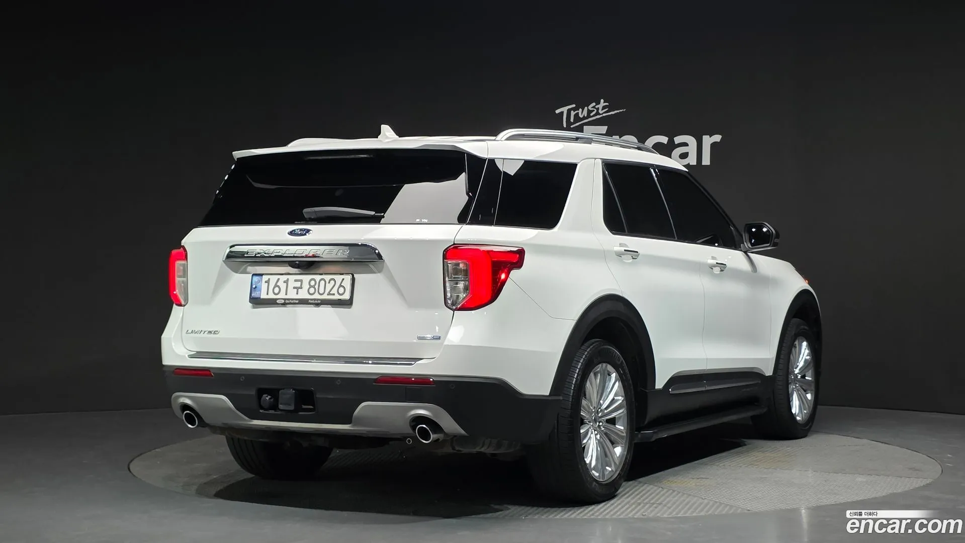 Ford Explorer 2020 — фото 3