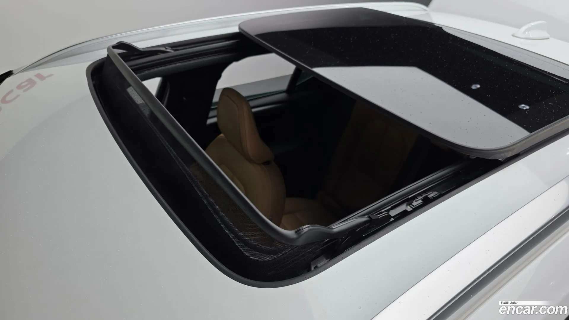 Volvo XC40 2020 — фото 2