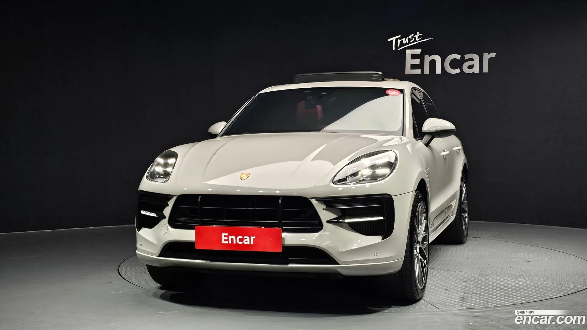 Porsche Macan 2021 — фото 4