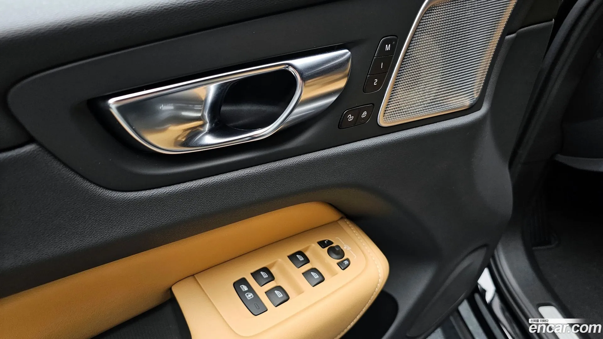Volvo XC60 2024 — фото 2