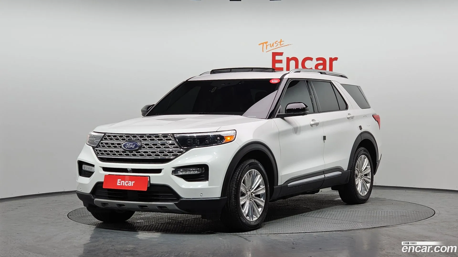 Ford Explorer 2022 — фото 2