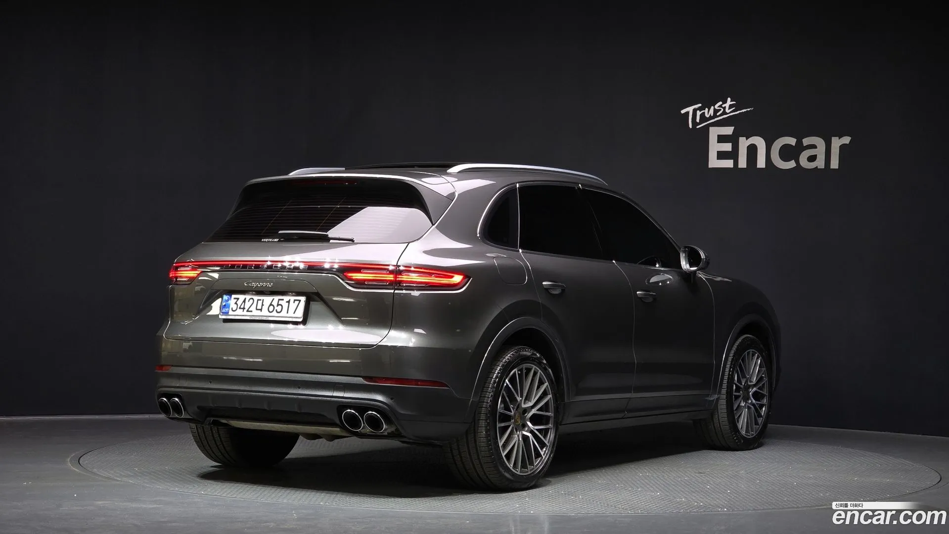Porsche Cayenne 2020 — фото 2
