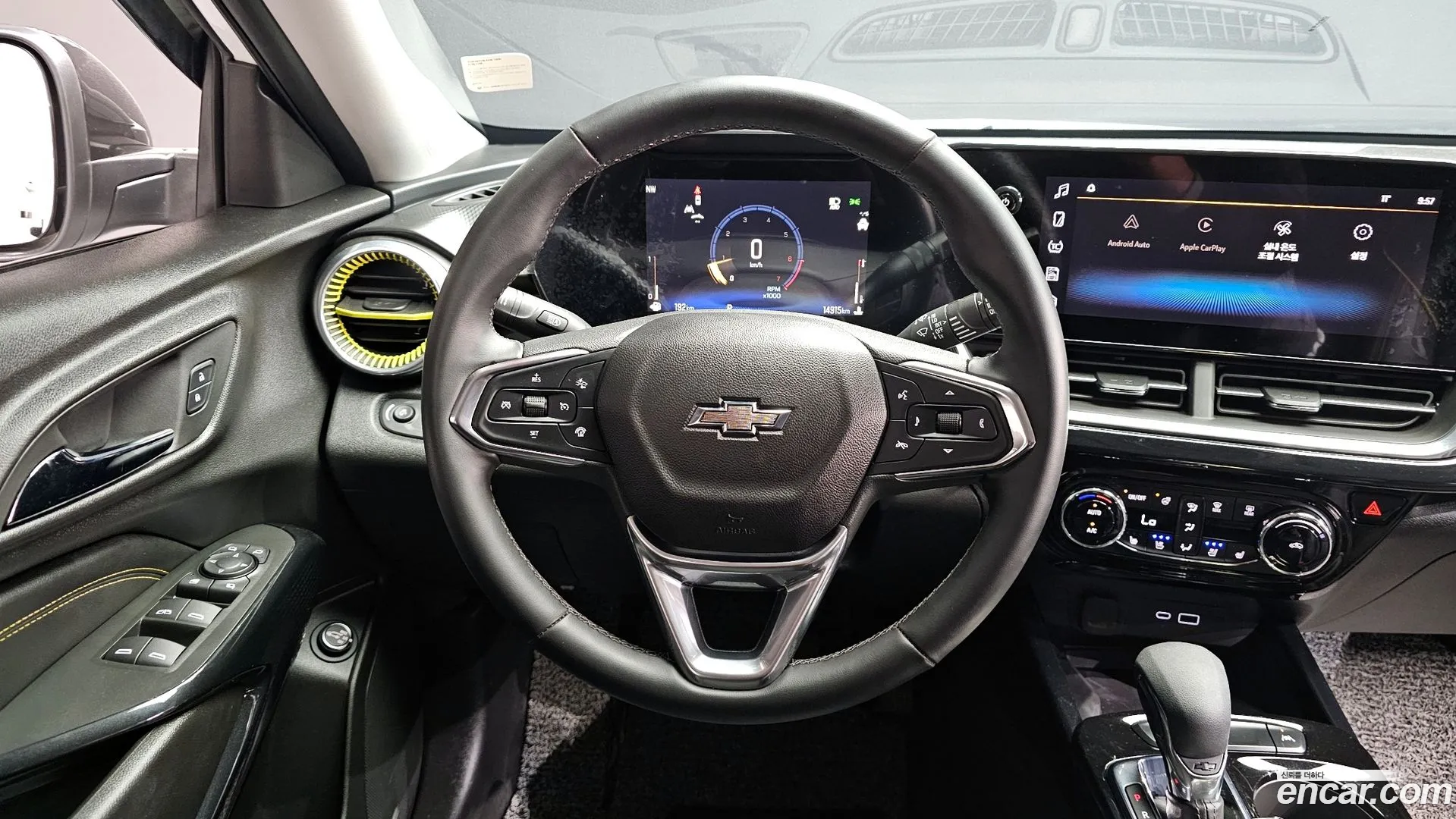 Chevrolet Trax 2023 — фото 1