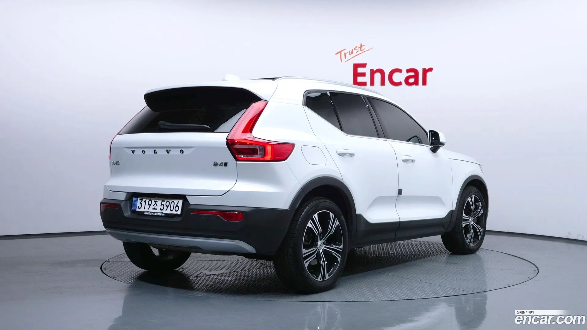 Volvo XC40 2021 — фото 5