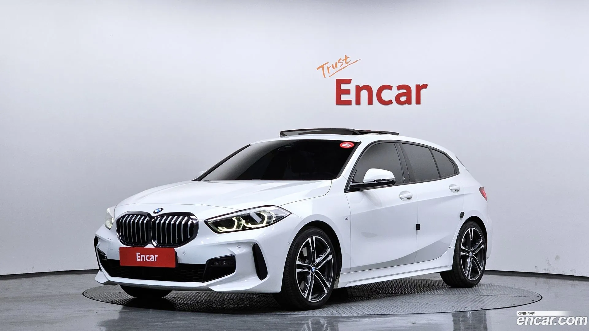 BMW 120i 2022 — фото 5