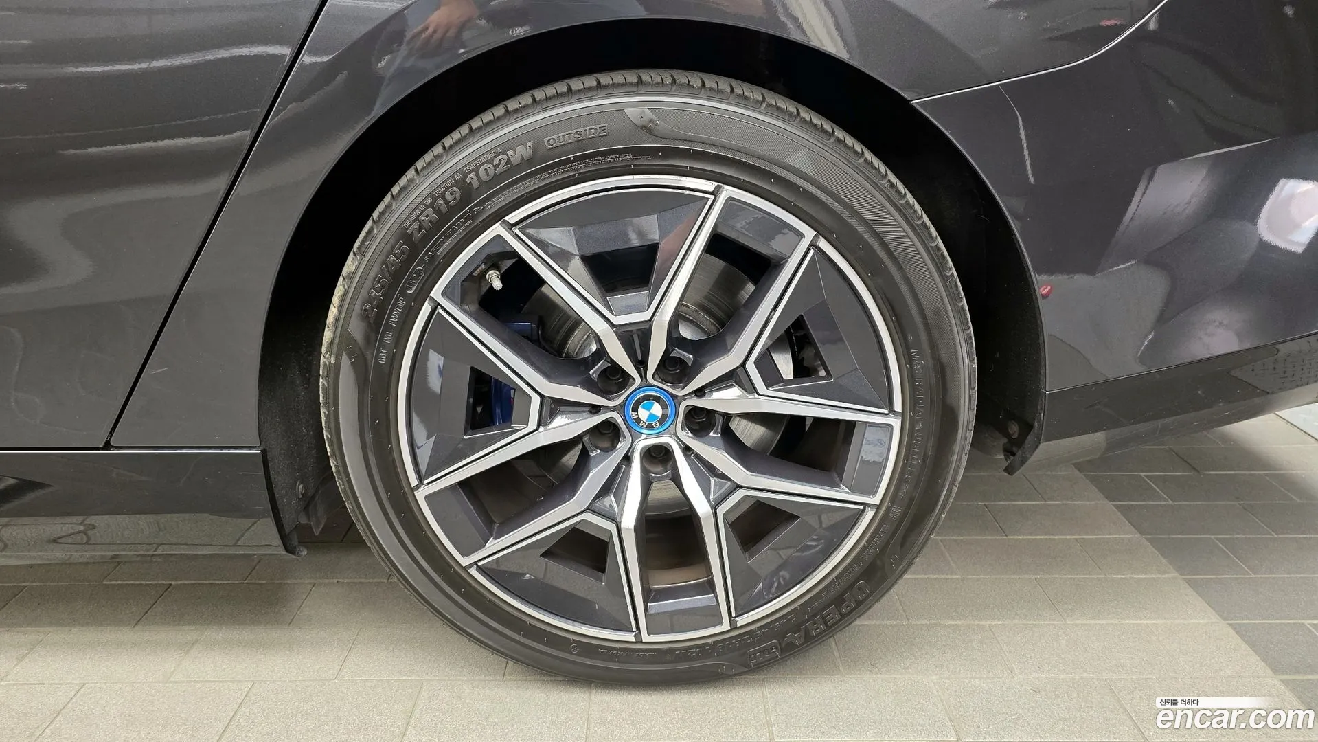 BMW i5 2024 — фото 1