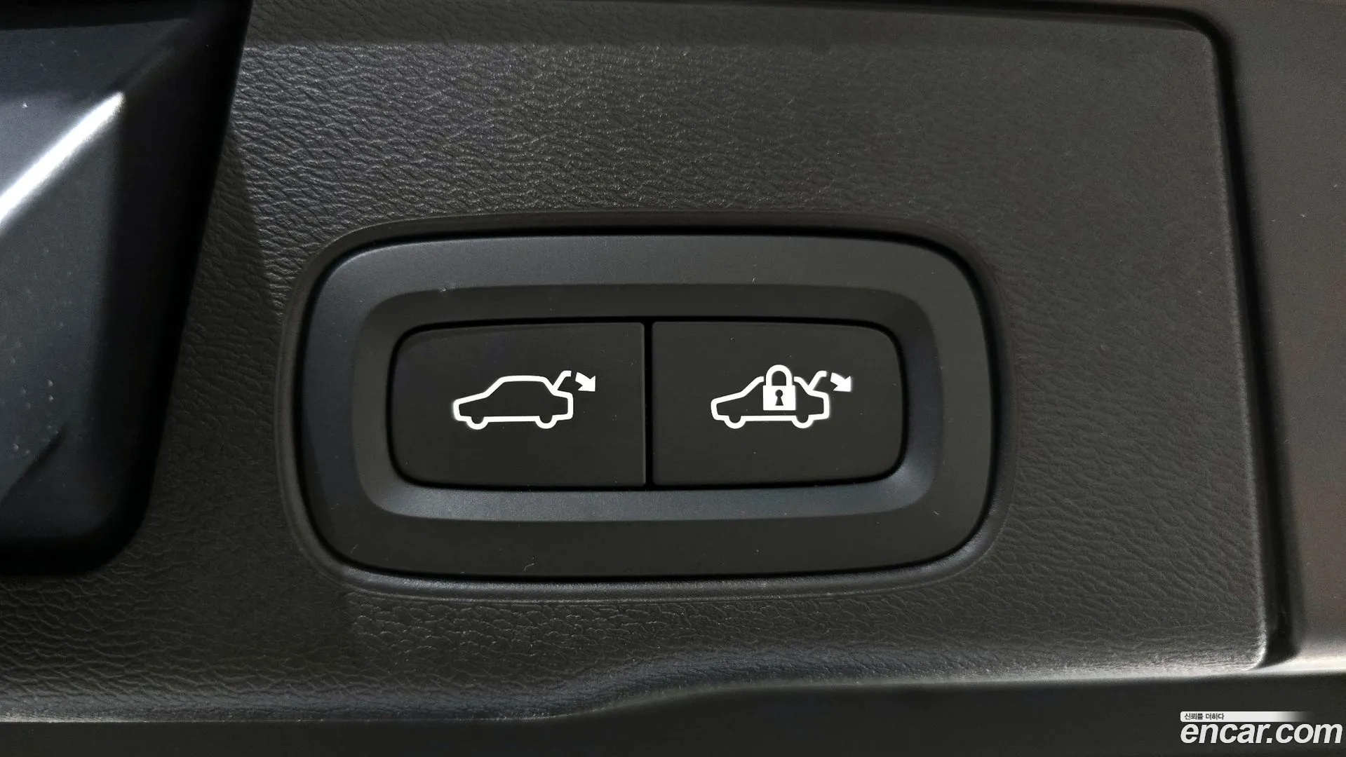 Volvo XC60 2023 — фото 2