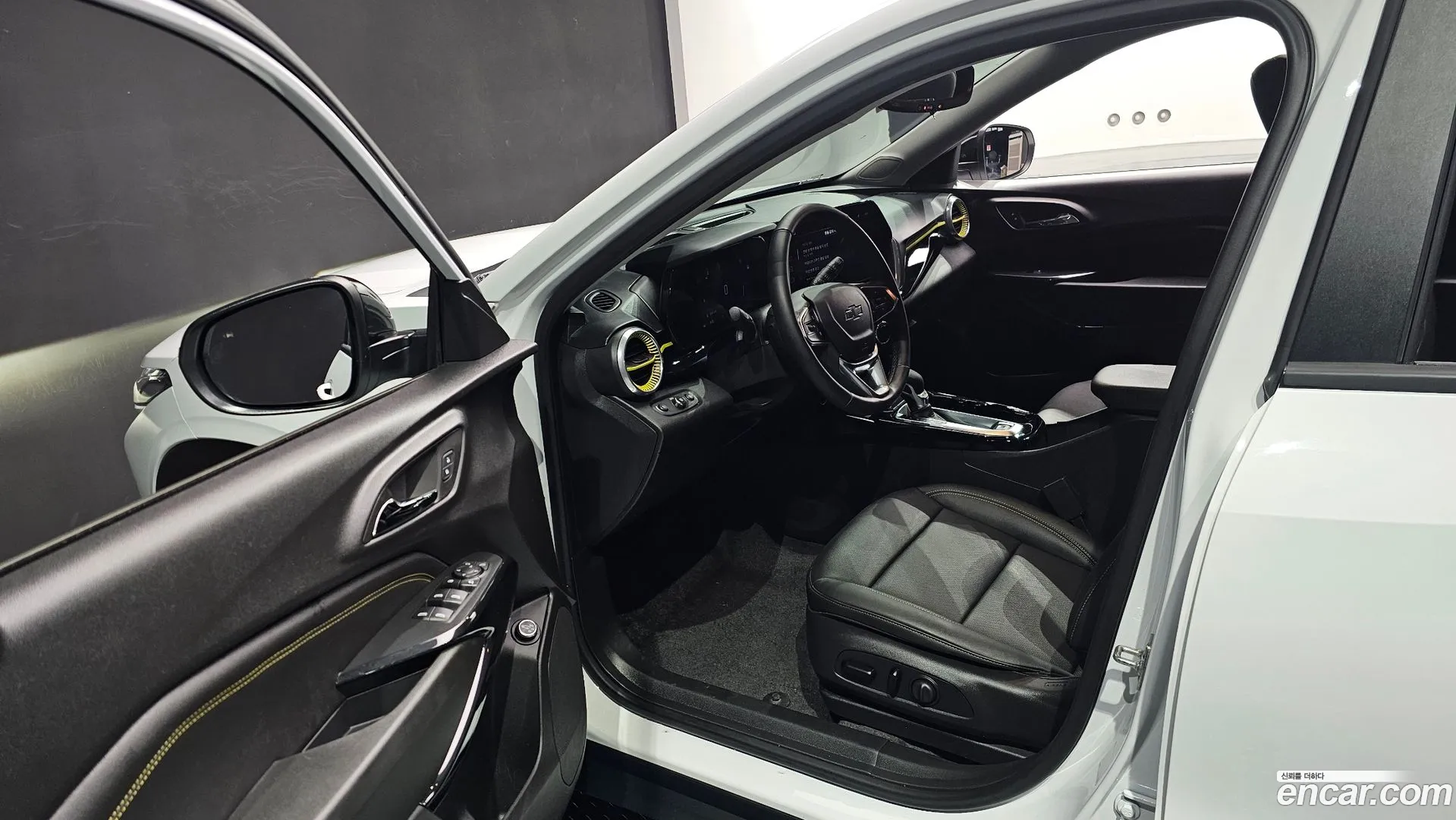 Chevrolet Trax 2023 — фото 2