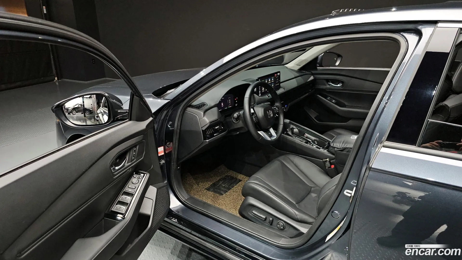 Honda Accord 2023 — фото 1