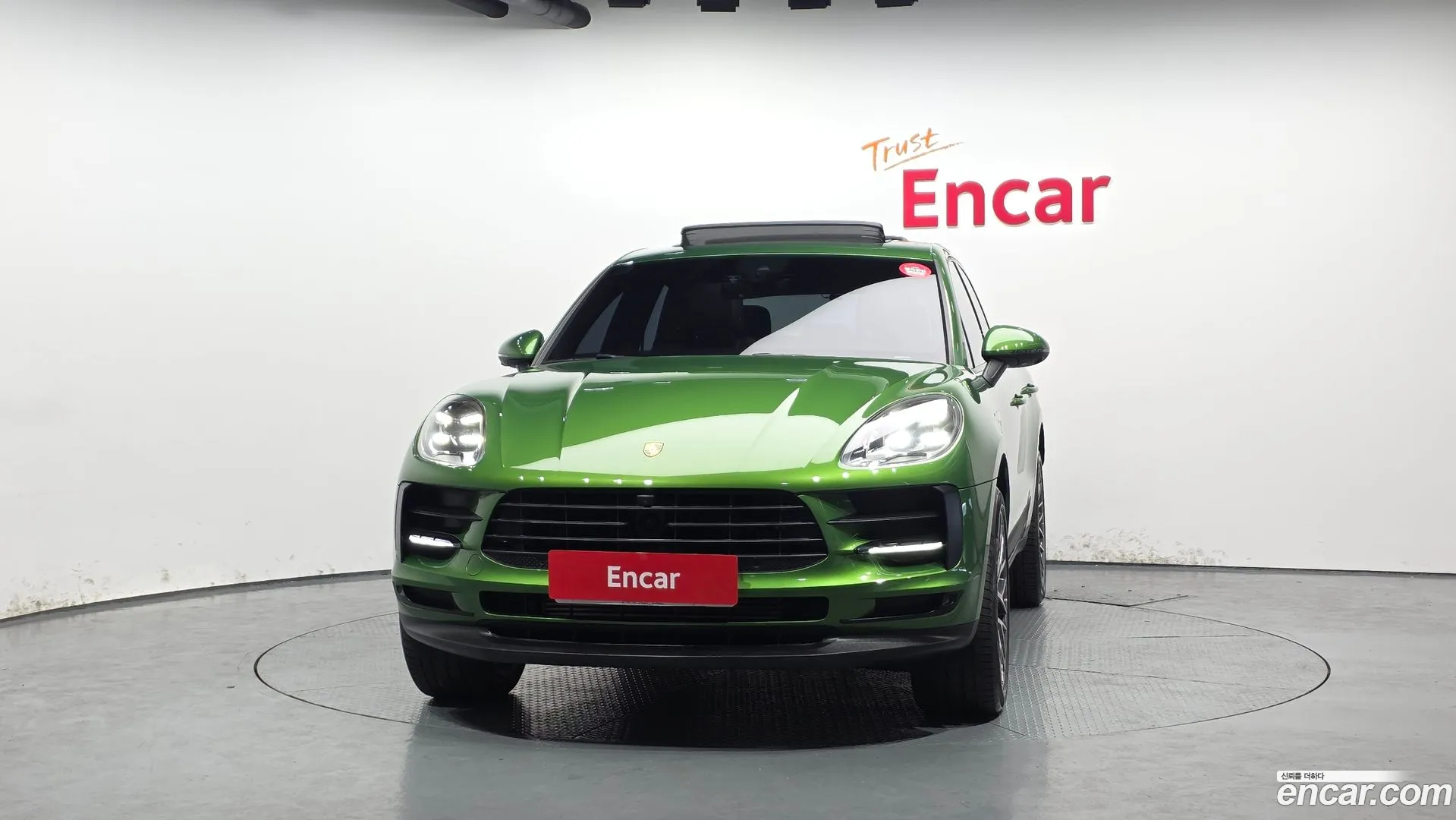 Porsche Macan 2021 — фото 1
