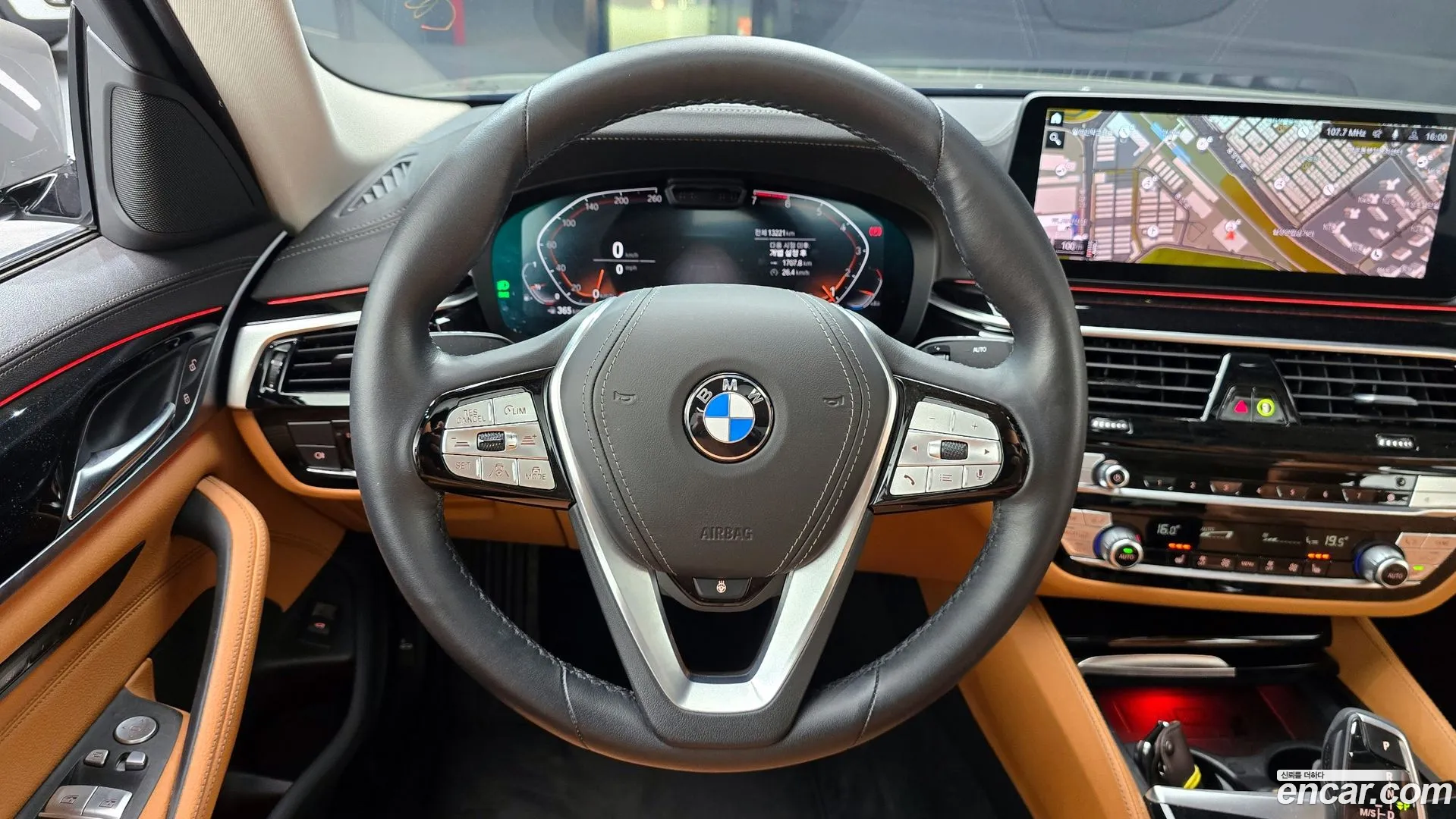 BMW 520i 2022 — фото 4