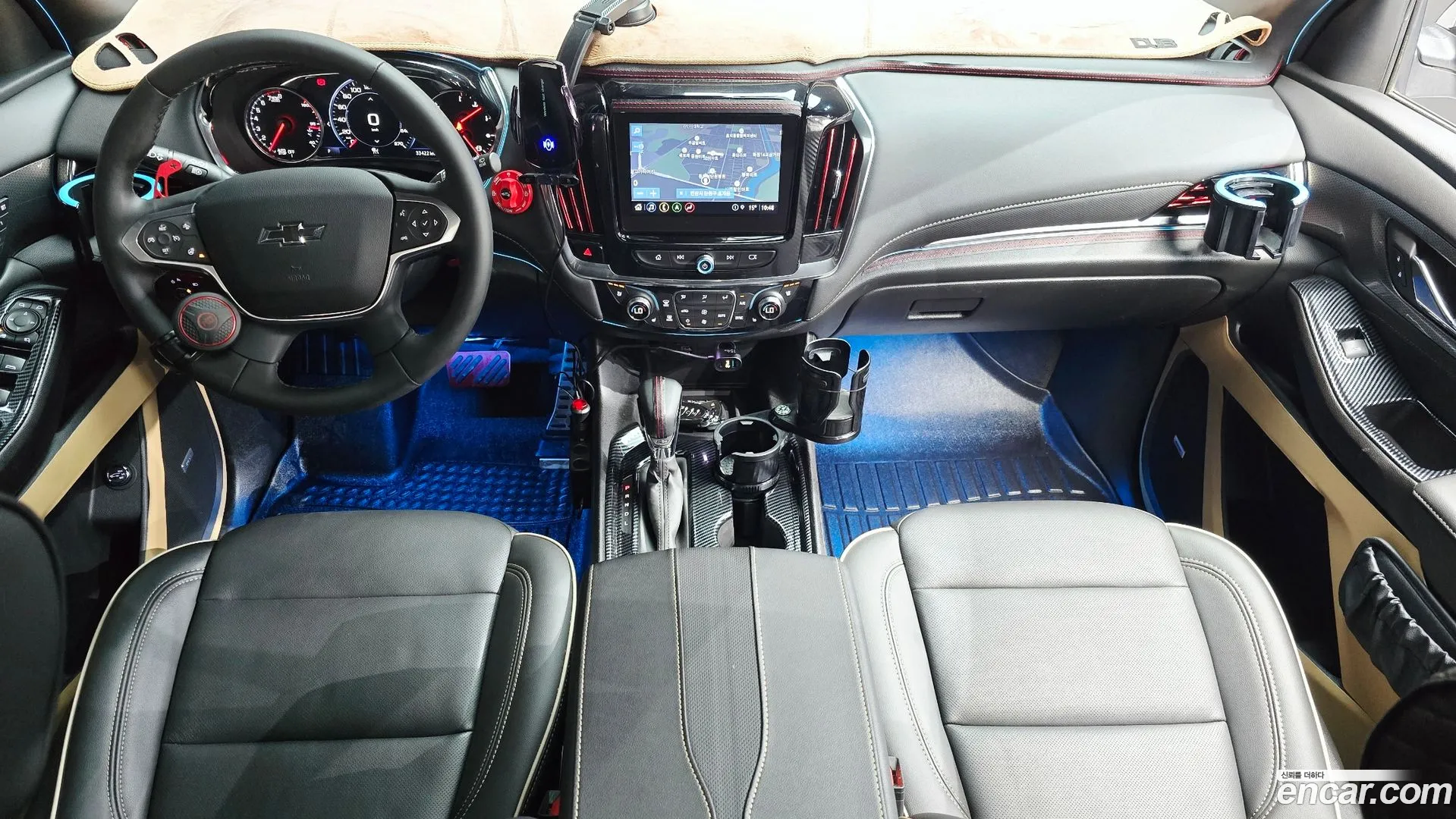 Chevrolet Traverse 2023 — фото 1