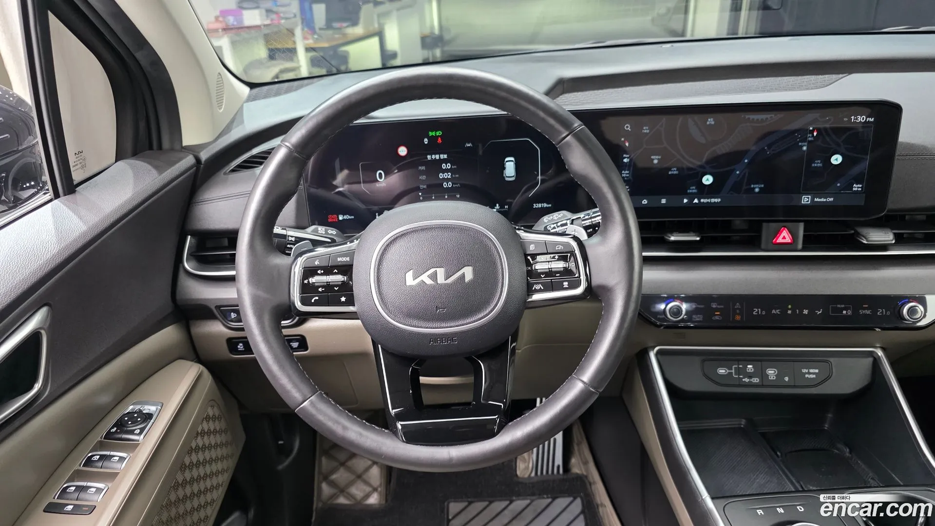 Kia Carnival 2023 — фото 1