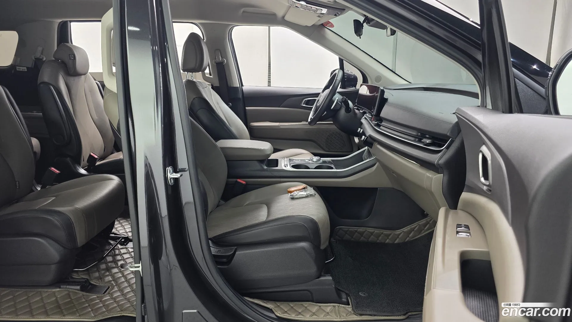 Kia Carnival 2023 — фото 4