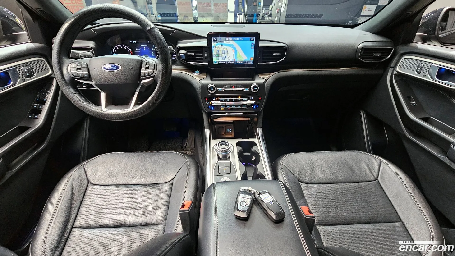 Ford Explorer 2020 — фото 4