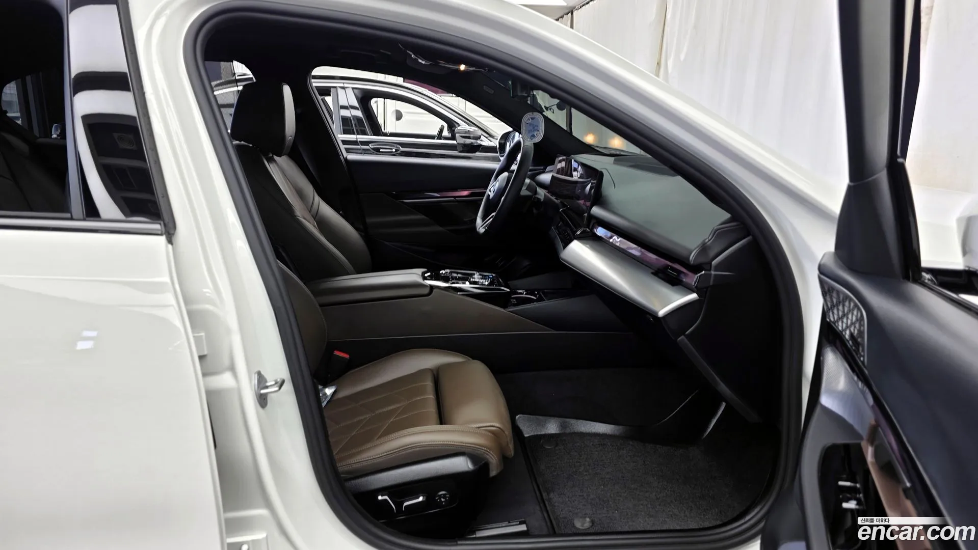 BMW i5 2025 — фото 1