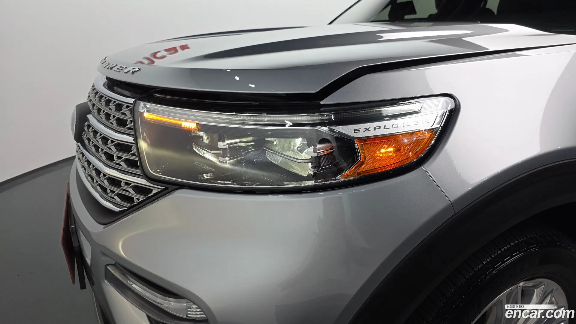 Ford Explorer 2020 — фото 3