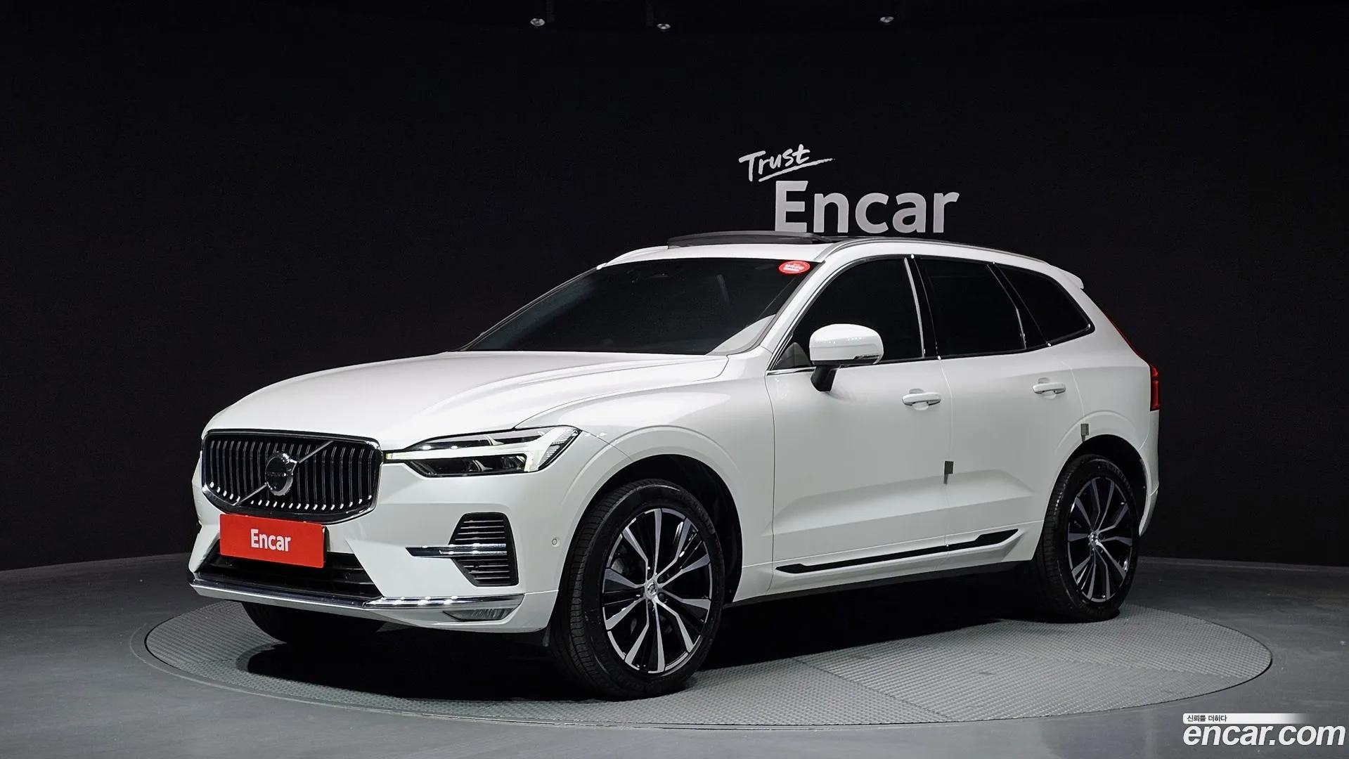 Volvo XC60 2024 — фото 2