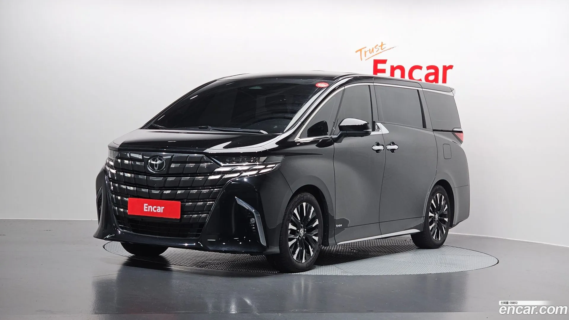 Toyota Alphard 2025 — фото 2