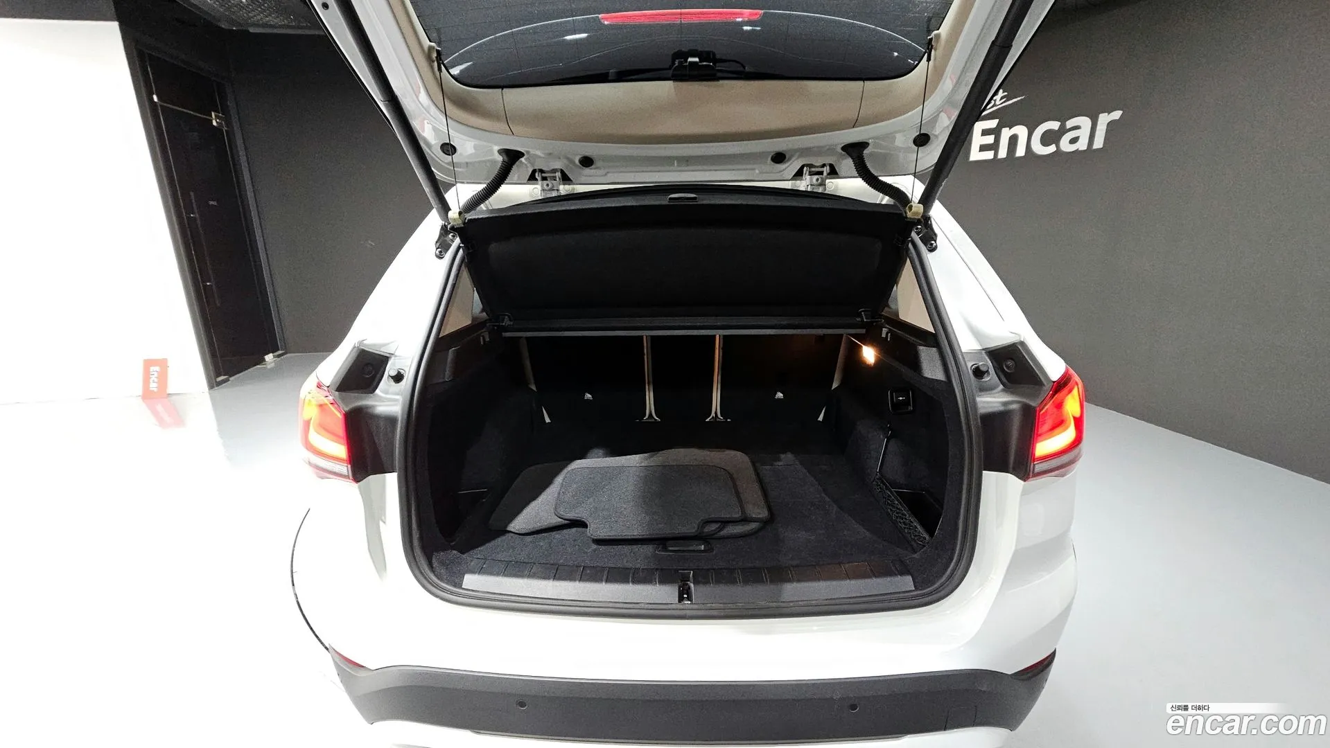 BMW X1 2020 — фото 1