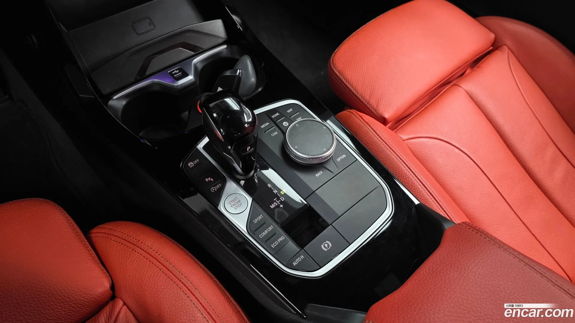 BMW 120i 2021 — фото 3