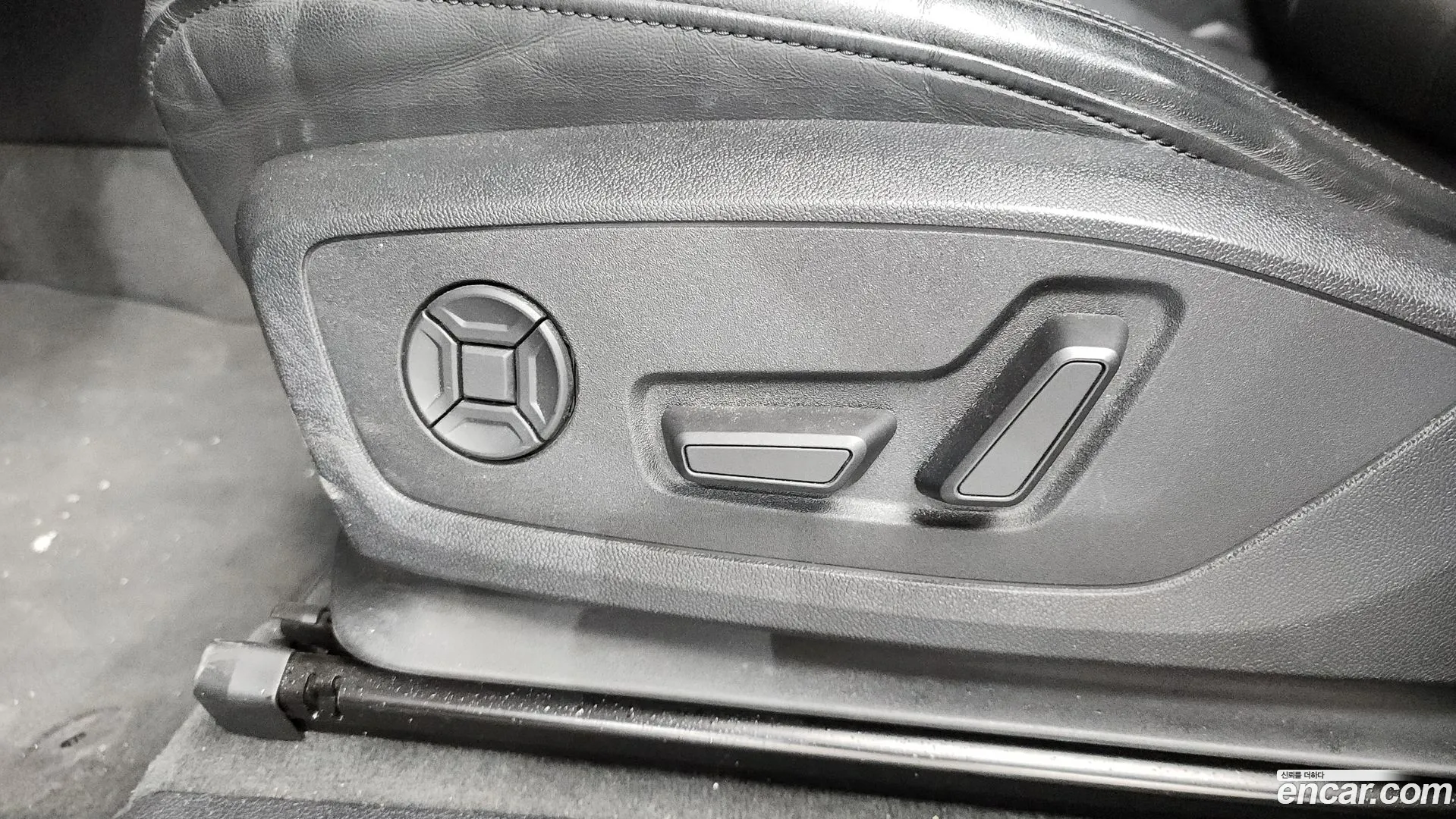 Audi Q3 2020 — фото 3