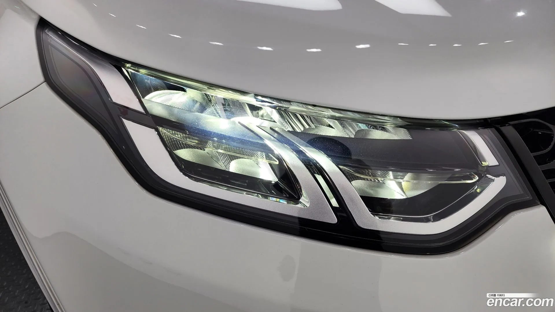 Land Rover Discovery Sport 2025 — фото 1