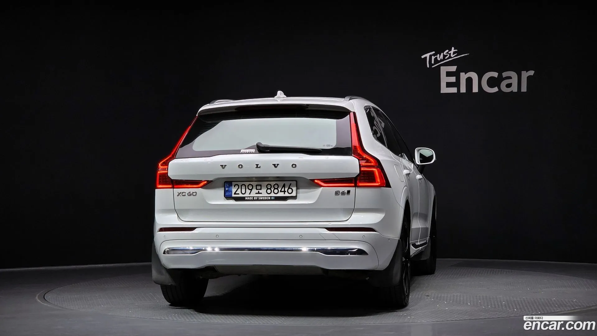 Volvo XC60 2022 — фото 4