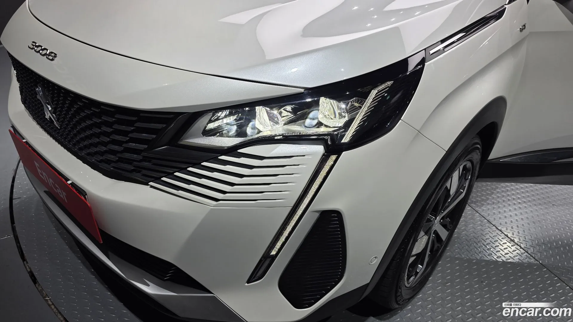 Peugeot 3008 2022 — фото 1