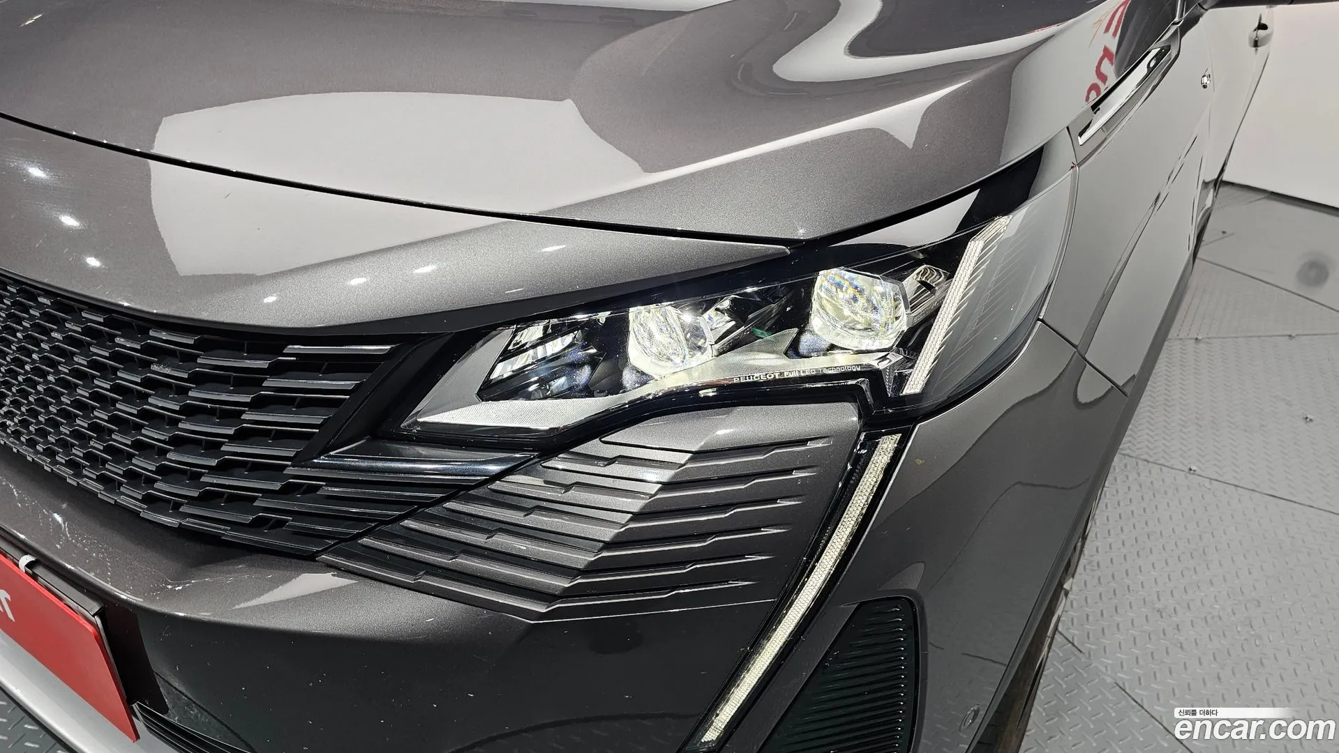 Peugeot 3008 2024 — фото 1