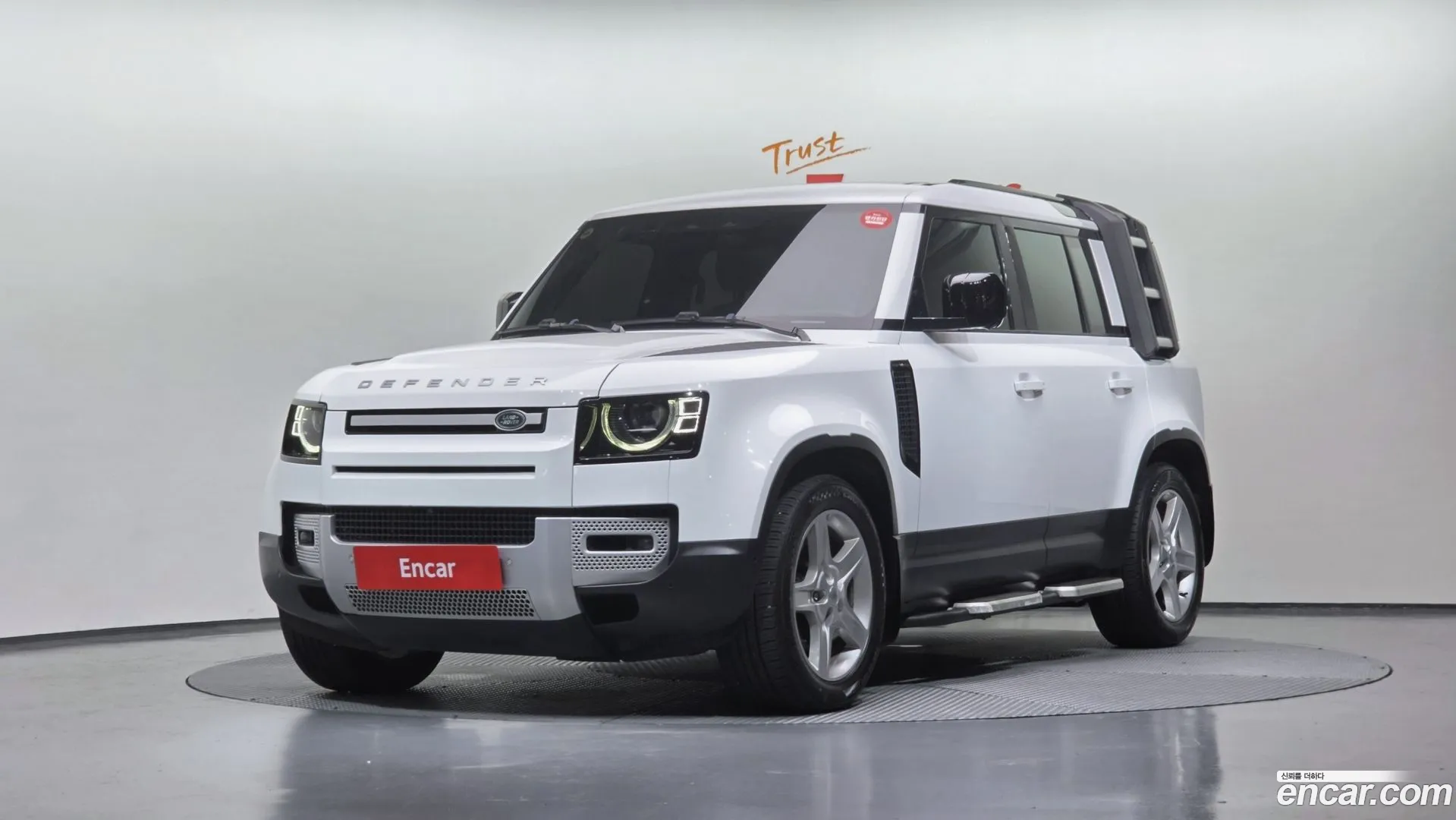 Land Rover Defender 2021 — фото 1