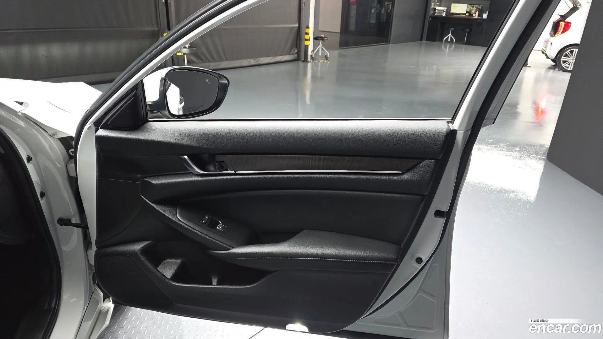 Honda Accord 2021 — фото 1