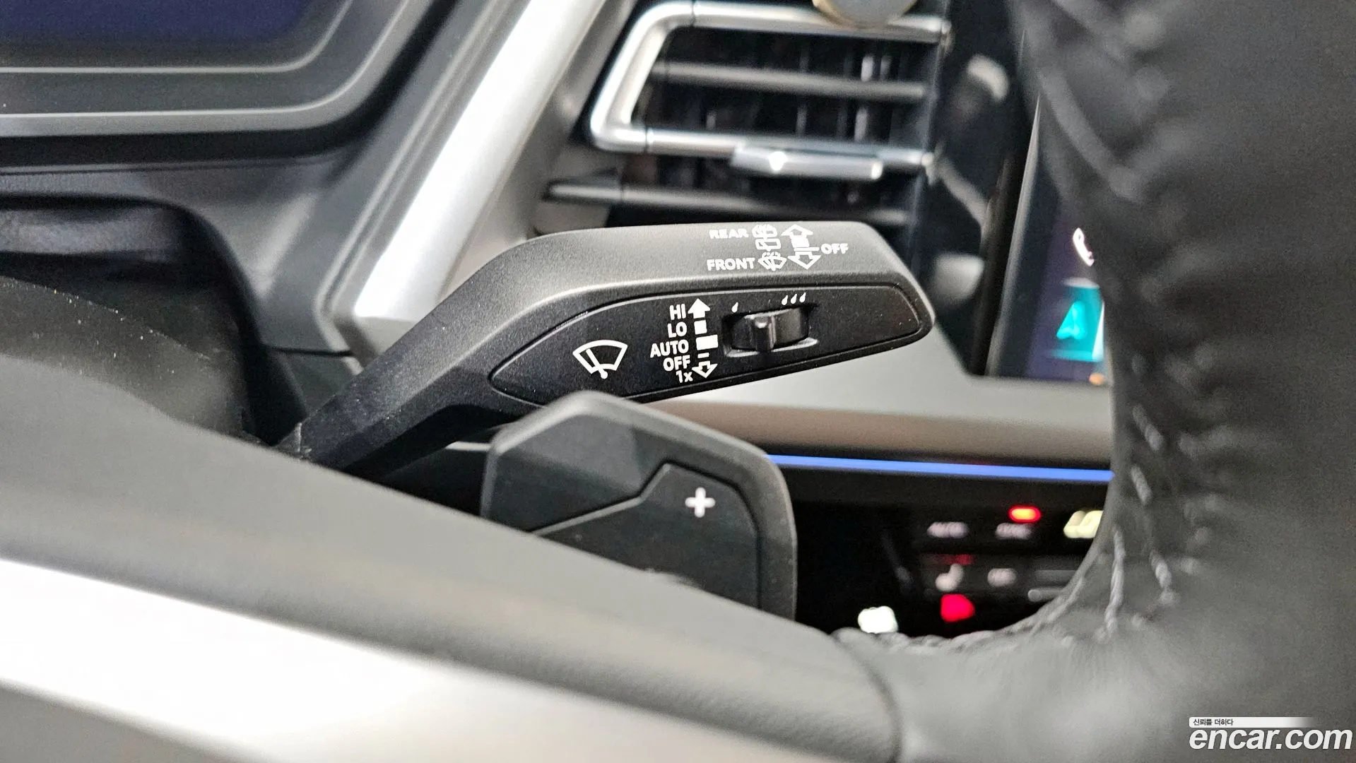 Audi Q4 e-tron 2025 — фото 1